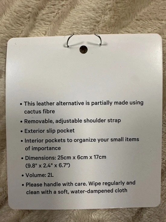 Lululemon Cactus Leather Crossbody Bag in Black - Picture 9 of 9